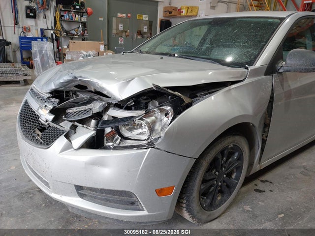 30095182 :رقم المزاد ، 1G1PC5SH9C7406045 vin ، 2012 Chevrolet Cruze Ls مزاد بيع