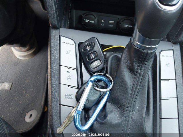 30098069 :رقم المزاد ، KMHD84LF4HU115489 vin ، 2017 Hyundai Elantra Gl مزاد بيع