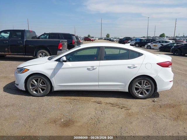 30098069 :رقم المزاد ، KMHD84LF4HU115489 vin ، 2017 Hyundai Elantra Gl مزاد بيع