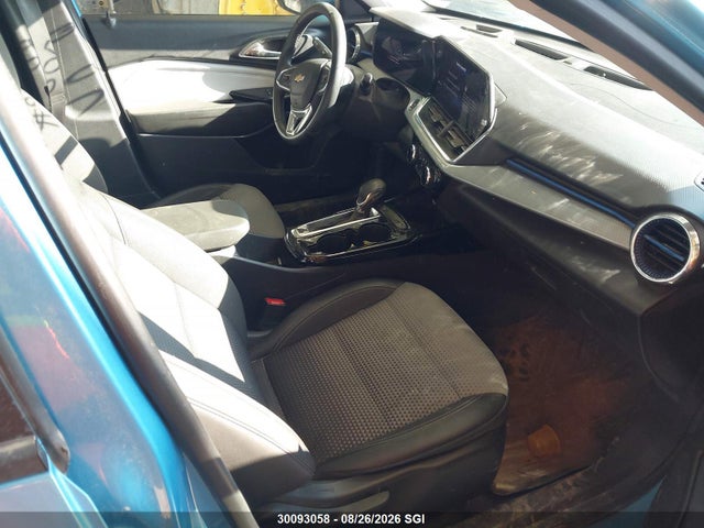 Chevrolet TRAX 1LT 2025 KL77LHE21SC143939 Image 5