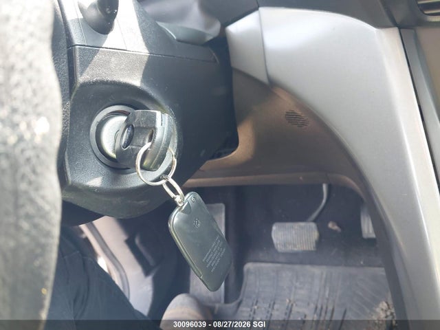 1FMCU9GX2FUC15188 Ford ESCAPE SE