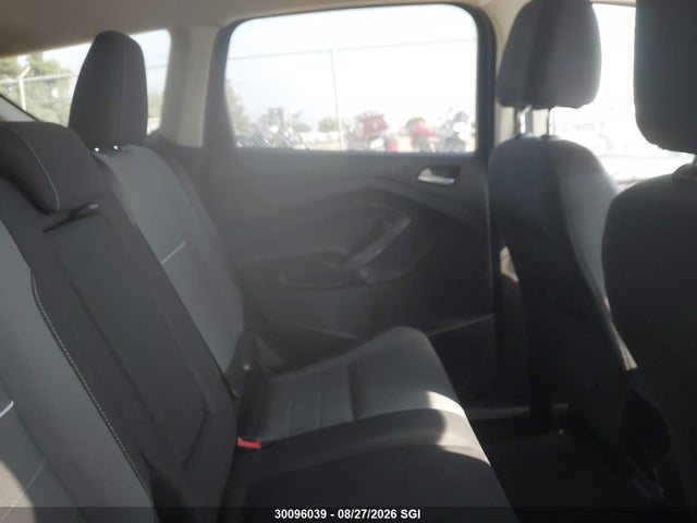 1FMCU9GX2FUC15188 Ford ESCAPE SE