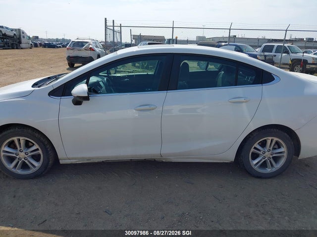 Chevrolet CRUZE LT 2018 1G1BE5SM2J7121363 Image 13