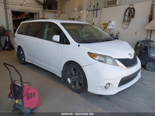 Aukcja sprzedaży 2011 Toyota Sienna Sport, vin: 5TDXK3DC6BS161466, numer aukcji: 30098109