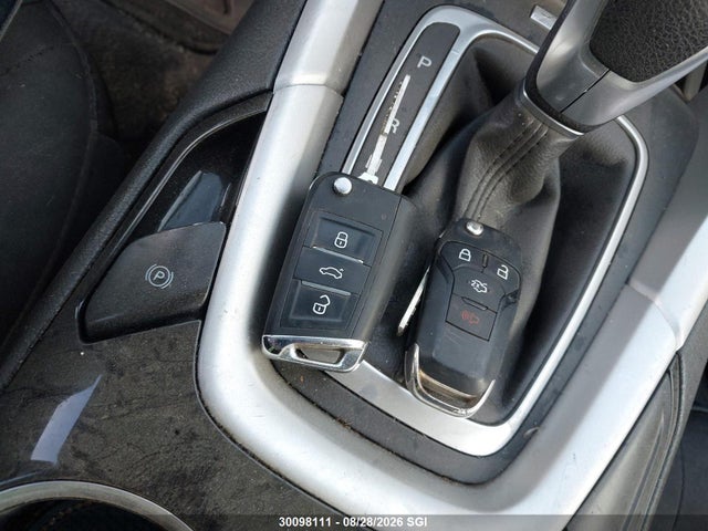 30098111 :رقم المزاد ، 3FA6P0H72ER124632 vin ، 2014 Ford Fusion Se مزاد بيع