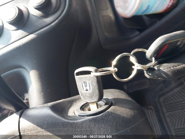 Продажа на аукционе авто 2004 Honda Civic Lx, vin: 1HGEM225X4L805783, номер лота: 30093349