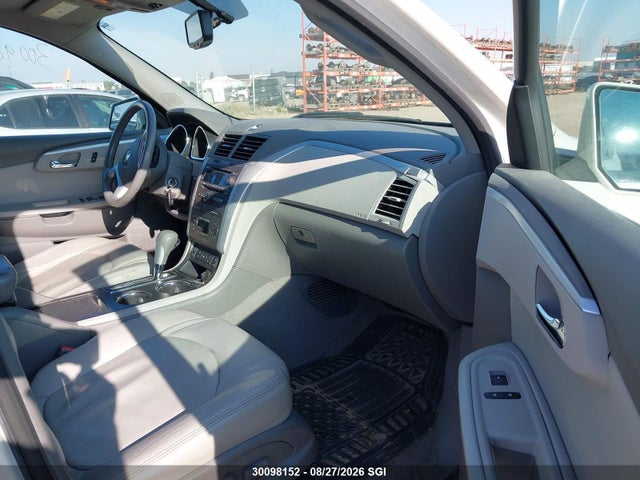 30098152 :رقم المزاد ، 1GNKVJED2CJ120951 vin ، 2012 Chevrolet Traverse Lt مزاد بيع