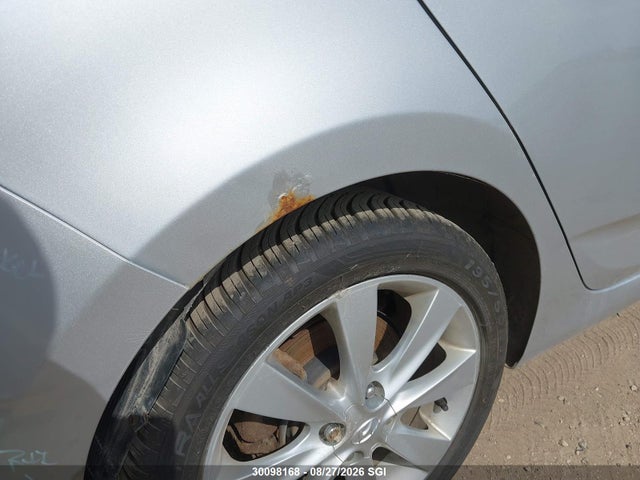 30098168 :رقم المزاد ، KMHCU5AE9DU070373 vin ، 2013 Hyundai Accent Gls/se مزاد بيع