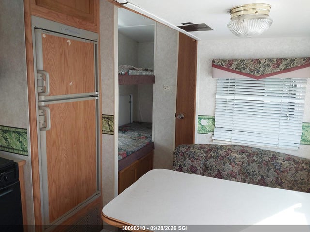 Продажа на аукционе авто 2004 Keystone Springdale, vin: 4YDF2492533105519, номер лота: 30098210