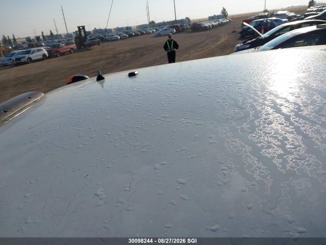 30098244 :رقم المزاد ، 1GDHK39U76E264196 vin ، 2006 Gmc New Sierra K3500 مزاد بيع