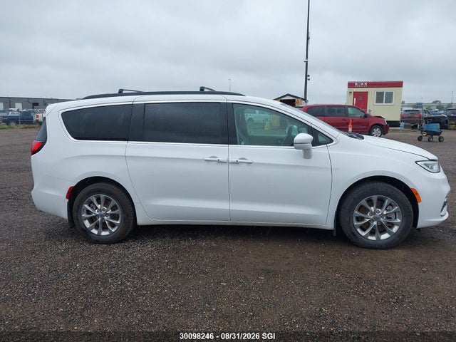 Продажа на аукционе авто 2022 Chrysler Pacifica Touring L, vin: 2C4RC3BG4NR231460, номер лота: 30098246