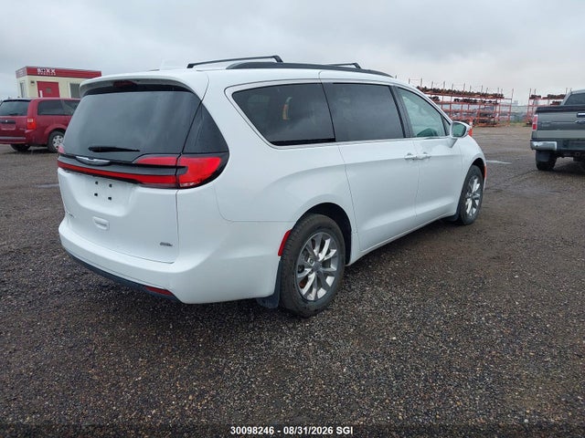Продажа на аукционе авто 2022 Chrysler Pacifica Touring L, vin: 2C4RC3BG4NR231460, номер лота: 30098246