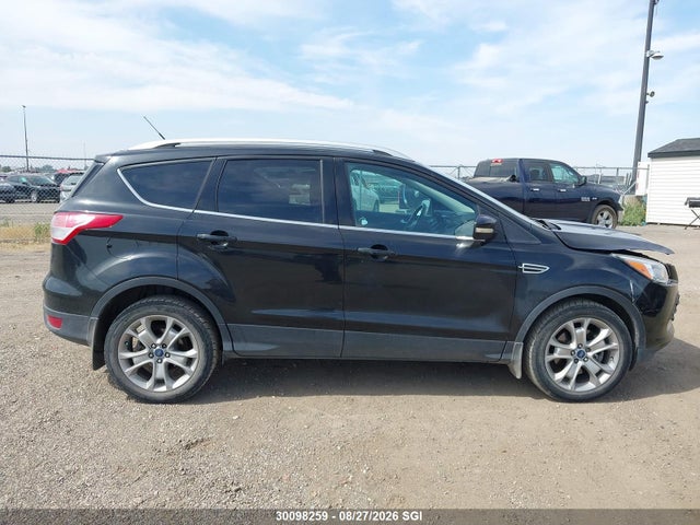 30098259 :رقم المزاد ، 1FMCU9J92EUB17691 vin ، 2014 Ford Escape Titanium مزاد بيع