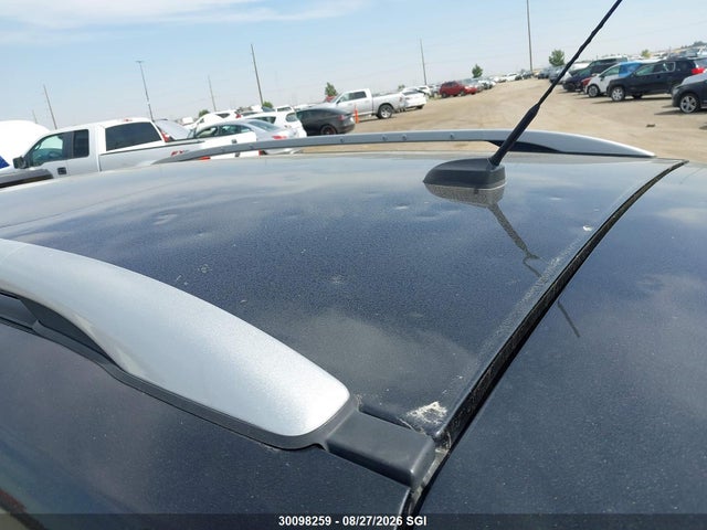30098259 :رقم المزاد ، 1FMCU9J92EUB17691 vin ، 2014 Ford Escape Titanium مزاد بيع