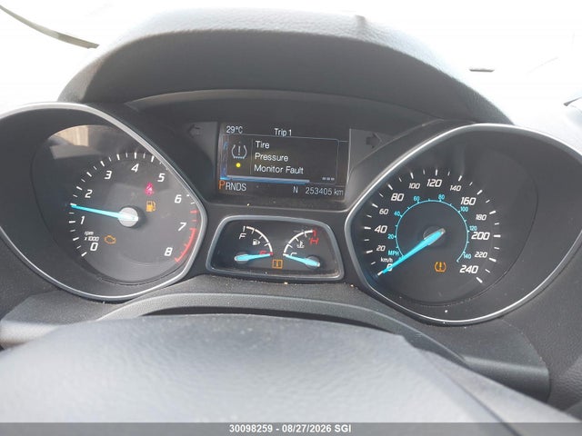 30098259 :رقم المزاد ، 1FMCU9J92EUB17691 vin ، 2014 Ford Escape Titanium مزاد بيع