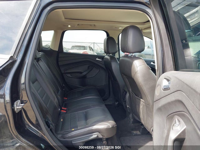 30098259 :رقم المزاد ، 1FMCU9J92EUB17691 vin ، 2014 Ford Escape Titanium مزاد بيع