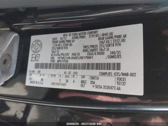 30098259 :رقم المزاد ، 1FMCU9J92EUB17691 vin ، 2014 Ford Escape Titanium مزاد بيع