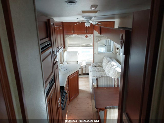 Продажа на аукционе авто 2005 Jayco Trailer Std, vin: 1UJCJ02R851SG0052, номер лота: 30098273