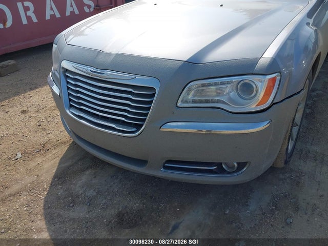 30098230 :رقم المزاد ، 2C3CCAAG8DH694254 vin ، 2013 Chrysler 300 مزاد بيع