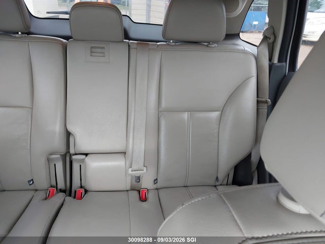 30098288 :رقم المزاد ، 2FMDK4KC9BBA65842 vin ، 2011 Ford Edge Limited مزاد بيع