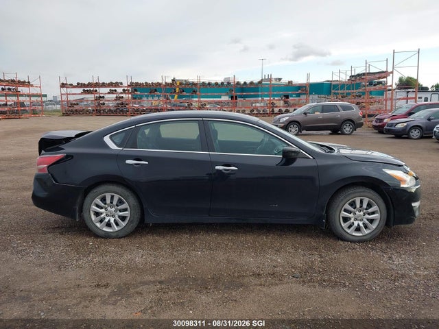 30098311 :رقم المزاد ، 1N4AL3AP9FN306611 vin ، 2015 Nissan Altima 2.5/s/sv/sl مزاد بيع