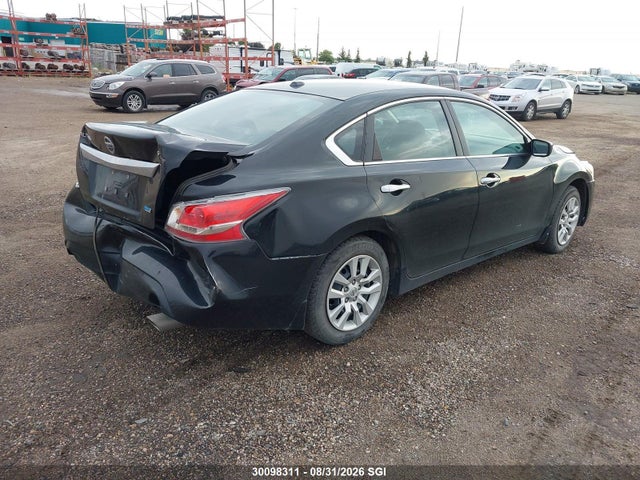 30098311 :رقم المزاد ، 1N4AL3AP9FN306611 vin ، 2015 Nissan Altima 2.5/s/sv/sl مزاد بيع