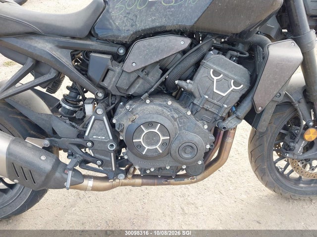 2021 Honda Cb1000 Ra მანქანა იყიდება აუქციონზე, vin: JH2SC8022MK300043, აუქციონის ნომერი: 30098316