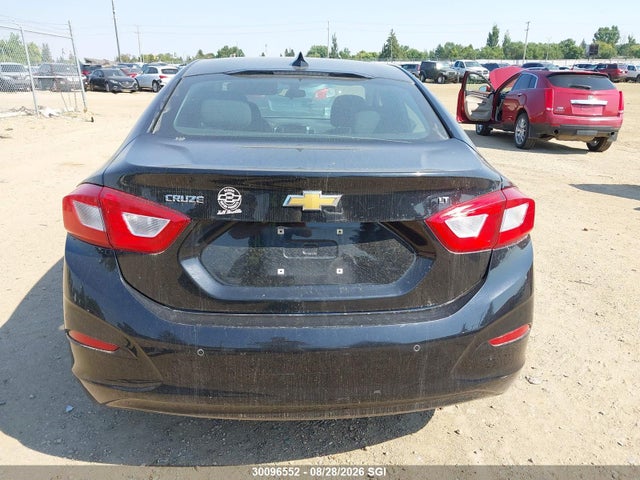 Chevrolet CRUZE LT 2018 1G1BE5SM3J7215364 Image 16