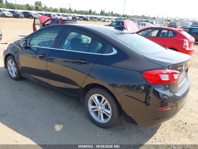 Chevrolet CRUZE LT 2018 1G1BE5SM3J7215364 Image 3