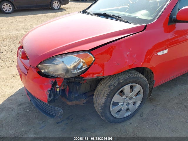 2010 Hyundai Accent Se მანქანა იყიდება აუქციონზე, vin: KMHCN3BC3AU156983, აუქციონის ნომერი: 30098178
