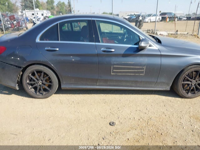 30097286 :رقم المزاد ، 55SWF4KB8GU100856 vin ، 2016 Mercedes-benz C 300 4matic مزاد بيع