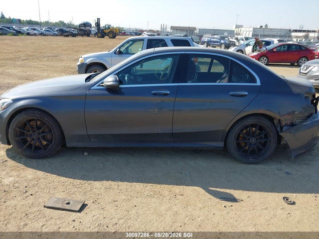 30097286 :رقم المزاد ، 55SWF4KB8GU100856 vin ، 2016 Mercedes-benz C 300 4matic مزاد بيع