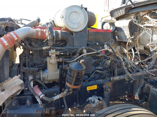 30097794 :رقم المزاد ، 1XKDD29X5WR949778 vin ، 1998 Kenworth Construction T800 مزاد بيع
