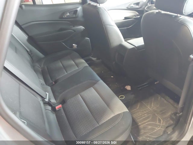 Chevrolet TRAX 1LT 2025 KL77LHE28SC289612 Image 8