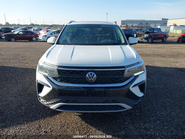 Volkswagen TAOS SE 2024 3VVEX7B22RM013465 Image 12