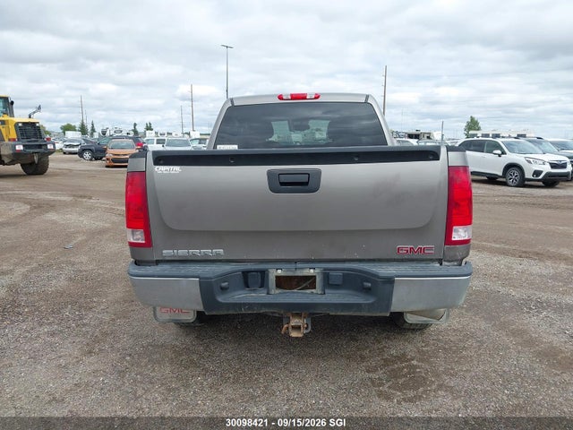30098421 :رقم المزاد ، 3GTP2UEA8DG327278 vin ، 2013 Gmc Sierra K1500 Sl مزاد بيع