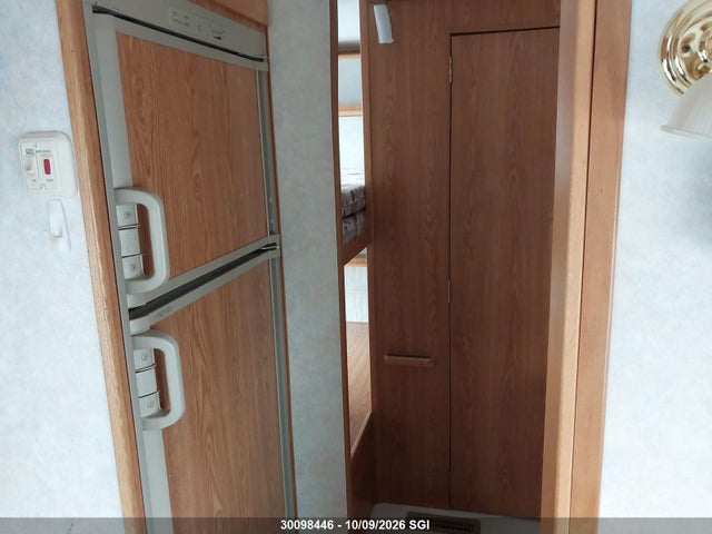Aukcja sprzedaży 2000 Peak Manufacturing Inc. Frontier, vin: 2PEFH216411010917, numer aukcji: 30098446