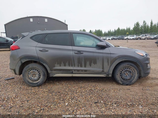 KM8J23A45LU210250 Hyundai TUCSON SE