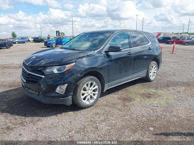 Chevrolet EQUINOX LT 2018 2GNAXSEV9J6292439 Image 2