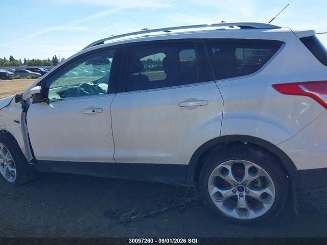 Продаж на аукціоні авто 2015 Ford Escape Titanium, vin: 1FMCU9J99FUC50272, номер лоту: 30097260