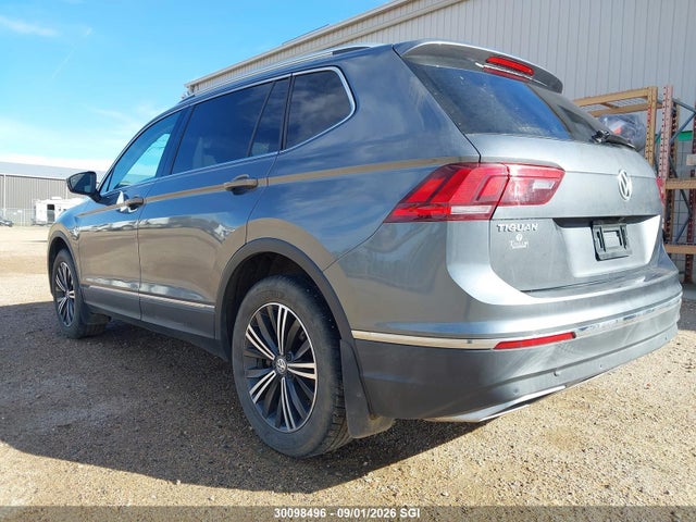 30098496 :رقم المزاد ، 3VV4B7AX6JM190290 vin ، 2018 Volkswagen Tiguan Sel Premium مزاد بيع