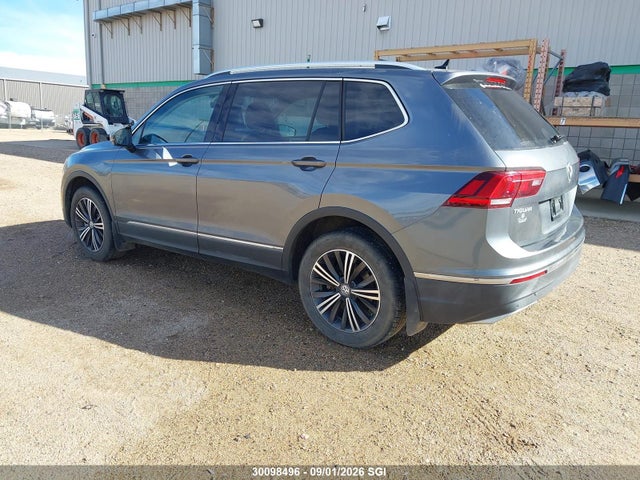 30098496 :رقم المزاد ، 3VV4B7AX6JM190290 vin ، 2018 Volkswagen Tiguan Sel Premium مزاد بيع
