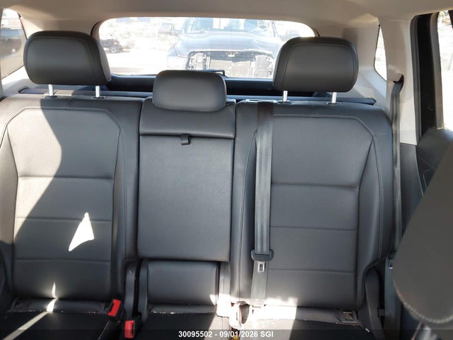 3VV2B7AX2JM108384 Volkswagen Tiguan Se/sel