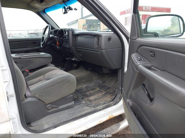 Продажа на аукционе авто 2005 Gmc New Sierra K1500, vin: 2GTEK13T251125458, номер лота: 30098530