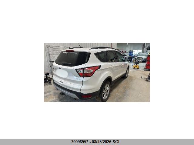 1FMCU9G9XHUA72169 Ford ESCAPE SE
