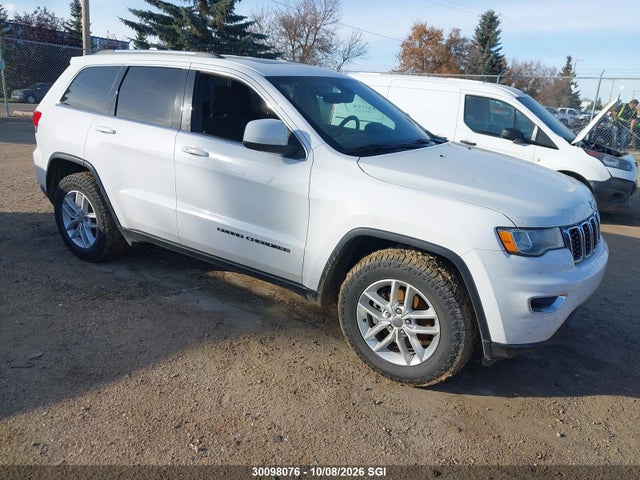 30098076 :رقم المزاد ، 1C4RJFAG5HC748983 vin ، 2017 Jeep Grand Cherokee Laredo مزاد بيع