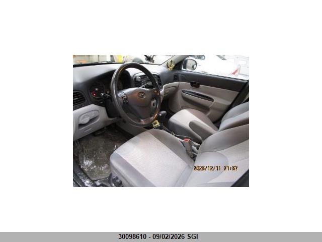 2010 Hyundai Accent Gls მანქანა იყიდება აუქციონზე, vin: KMHCN4AC4AU403693, აუქციონის ნომერი: 30098610