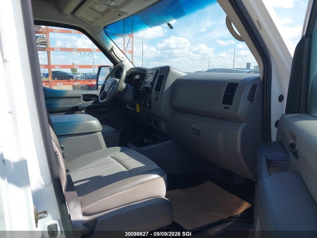 1N6AF0LY3JN802547 Nissan Nv 2500 S/sv/2500 Sl/s/sv/sl