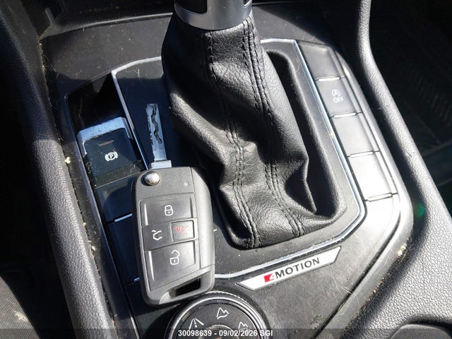 Aukcja sprzedaży 2018 Volkswagen Tiguan S, vin: 3VV0B7AX1JM005853, numer aukcji: 30098639