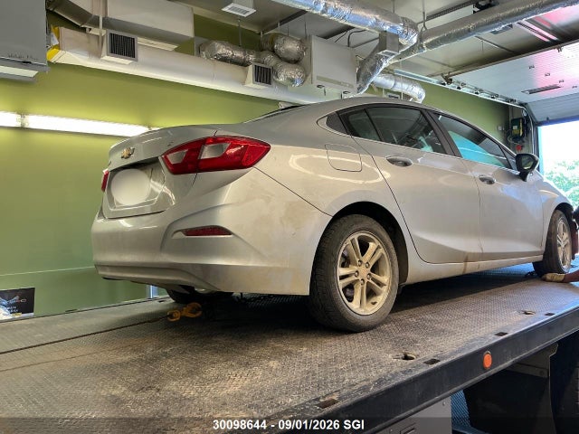 Chevrolet CRUZE LT 2018 1G1BE5SM2J7154542 Image 2